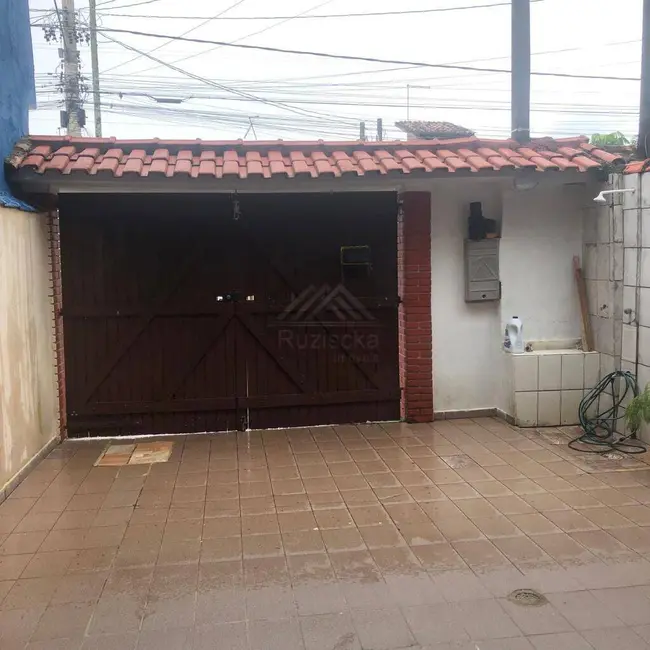Foto 2 de Casa com 4 quartos à venda, 150m2 em Itanhaem - SP