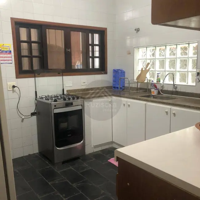 Foto 9 de Casa com 4 quartos à venda, 150m2 em Itanhaem - SP