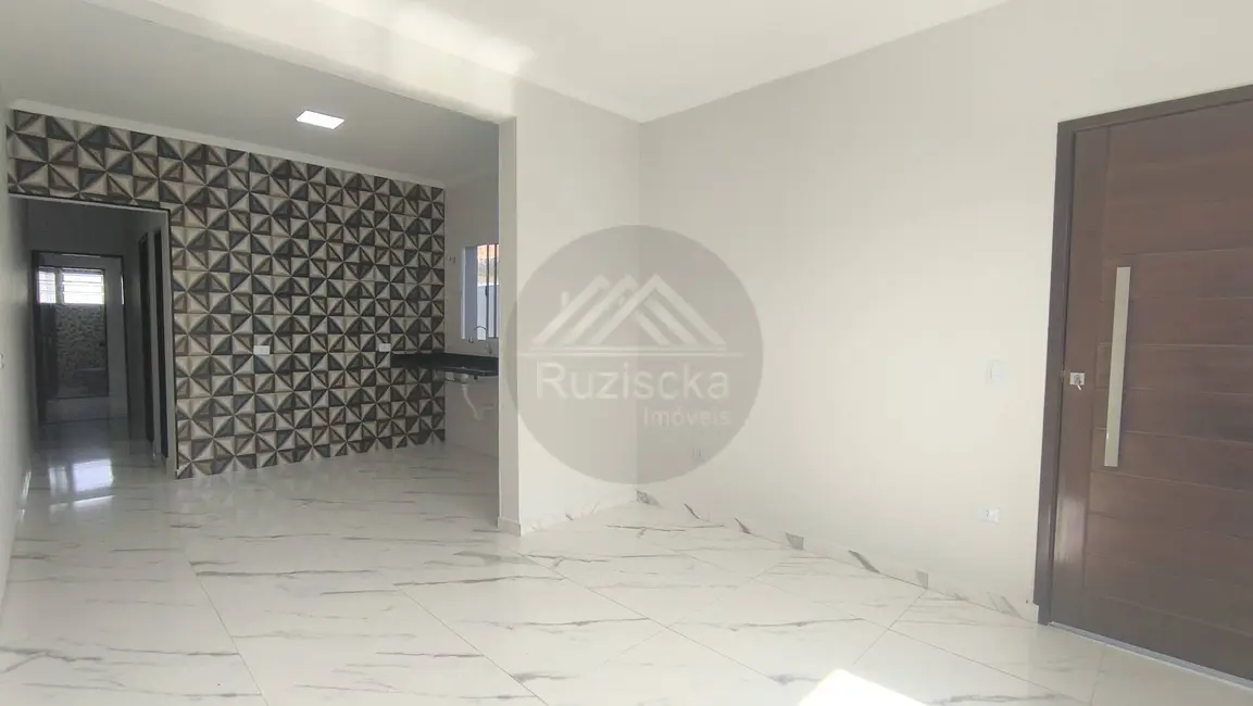 Foto 9 de Casa com 2 quartos à venda, 78m2 em Itanhaem - SP