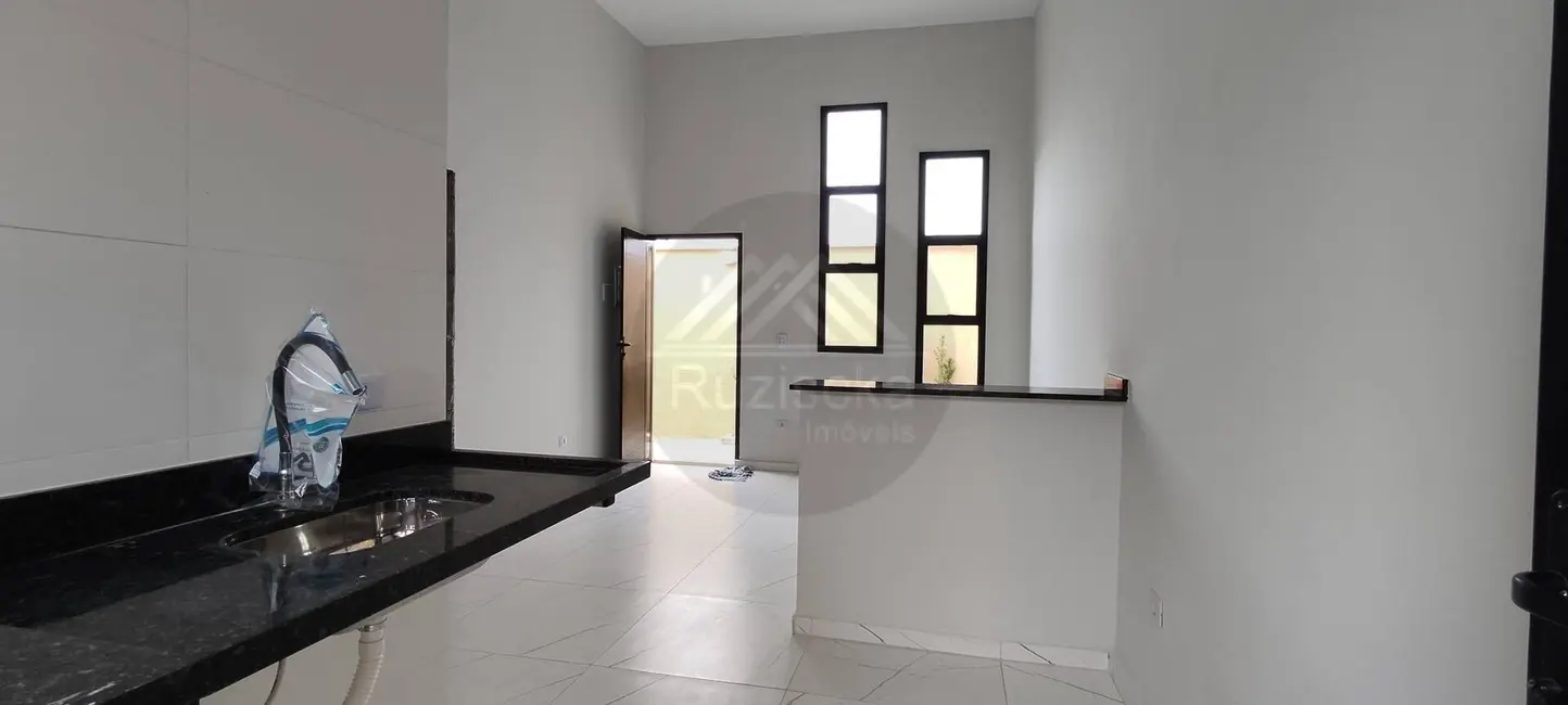 Casa de Condomínio com 2 quartos à venda, 60m2 em Itanhaem - SP - imagem 8 Foto 8 de Casa de Condomínio com 2 quartos à venda, 60m2 em Itanhaem - SP