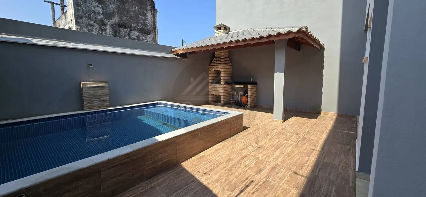 Foto 4 de Casa com 3 quartos à venda, 150m2 em Itanhaem - SP