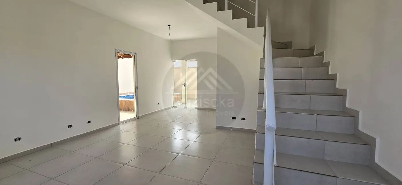 Foto 5 de Casa com 2 quartos à venda, 90m2 em Itanhaem - SP