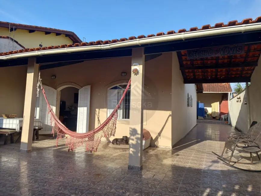 Foto 1 de Casa com 3 quartos à venda, 250m2 em Itanhaem - SP
