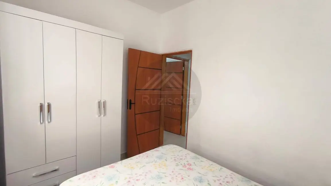 Foto 4 de Casa com 4 quartos à venda, 250m2 em Itanhaem - SP