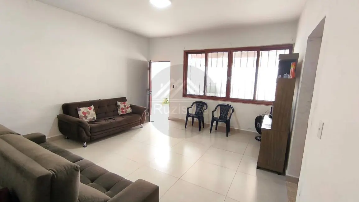 Foto 6 de Casa com 4 quartos à venda, 250m2 em Itanhaem - SP