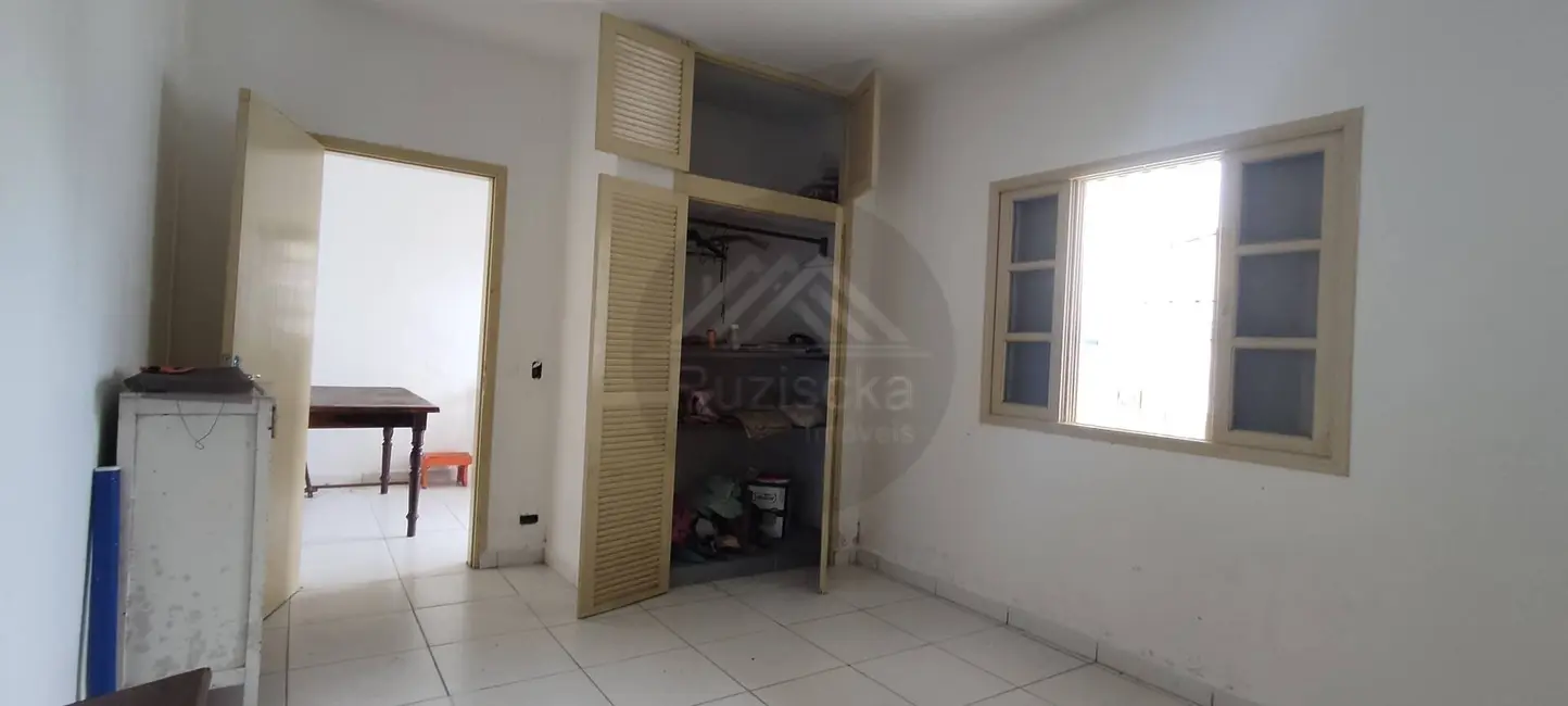 Foto 2 de Casa com 1 quarto à venda, 274m2 em Itanhaem - SP