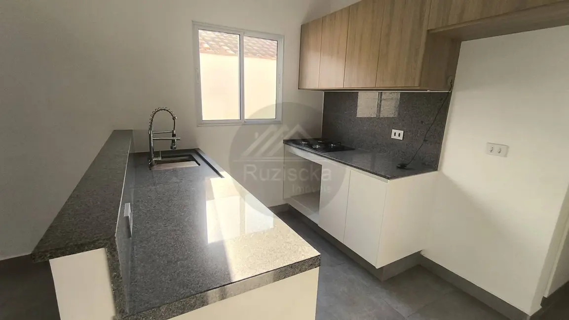 Foto 7 de Casa com 2 quartos à venda, 125m2 em Itanhaem - SP