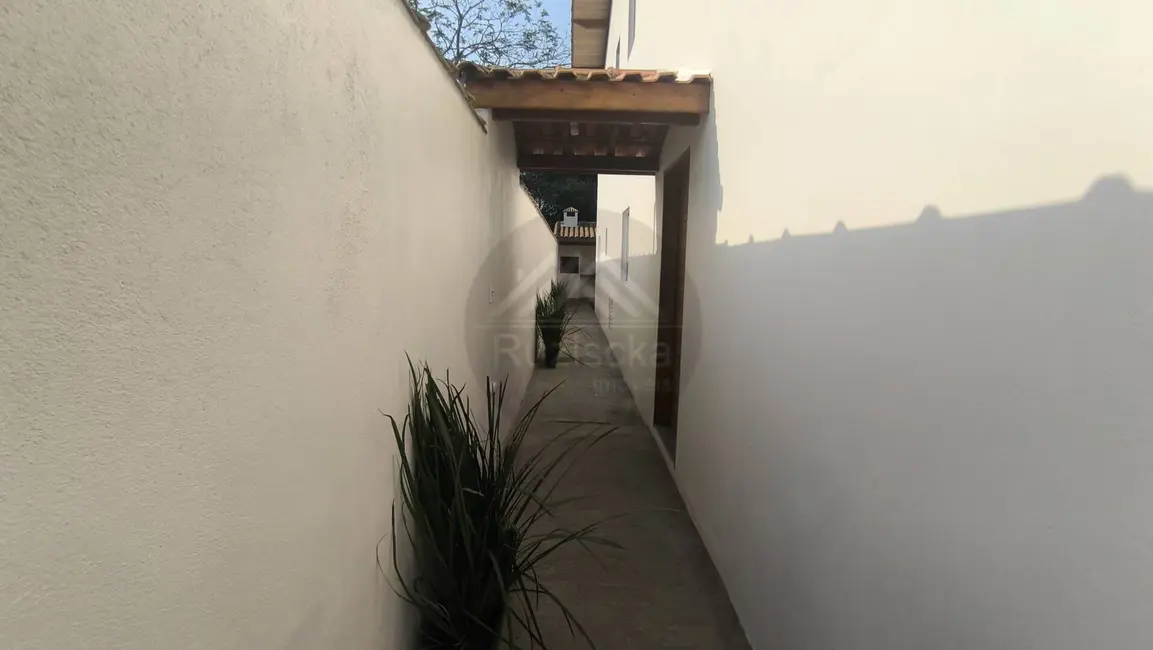 Foto 2 de Casa com 2 quartos à venda, 125m2 em Itanhaem - SP