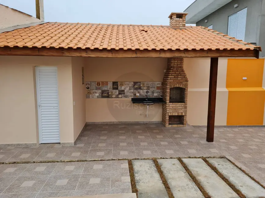 Casa com 2 quartos à venda, 160m2 em Itanhaem - SP - imagem 6 Foto 6 de Casa com 2 quartos à venda, 160m2 em Itanhaem - SP