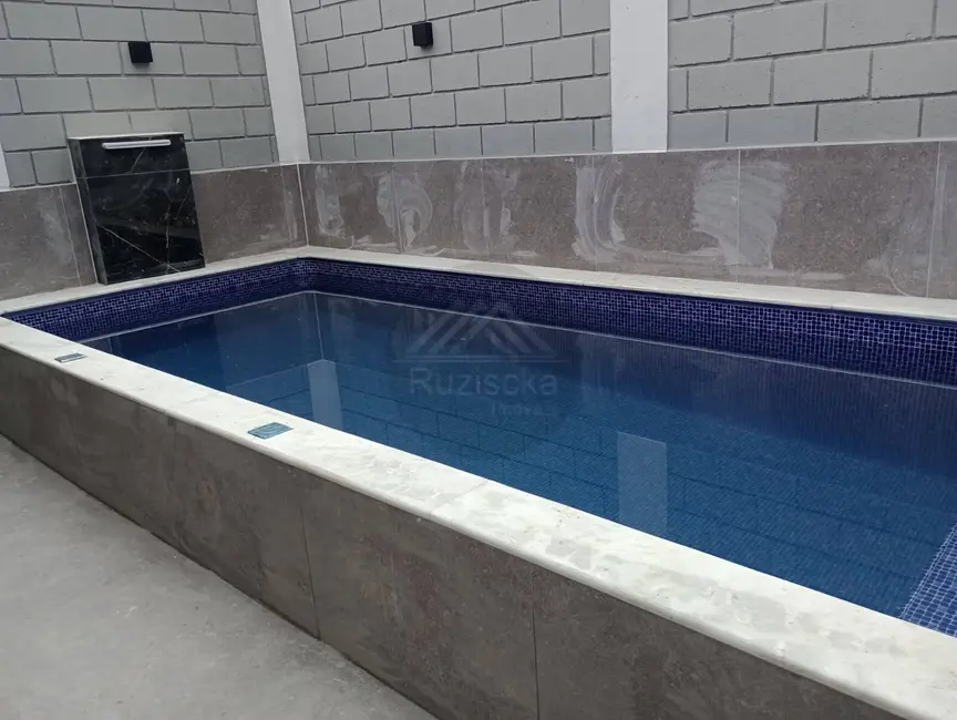 Foto 6 de Casa com 2 quartos à venda, 150m2 em Itanhaem - SP