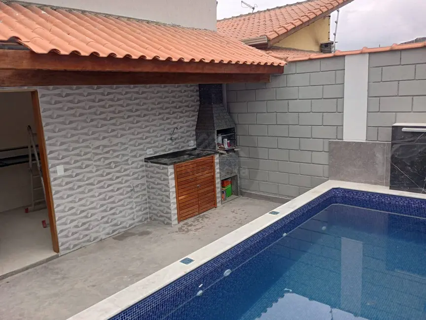 Foto 8 de Casa com 2 quartos à venda, 150m2 em Itanhaem - SP