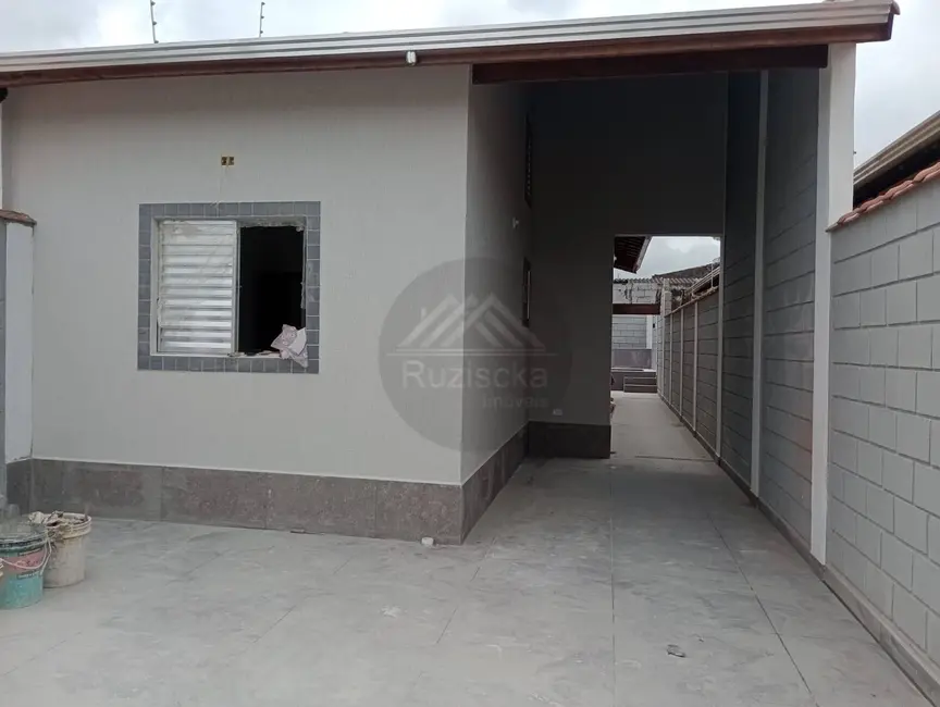 Foto 5 de Casa com 2 quartos à venda, 150m2 em Itanhaem - SP