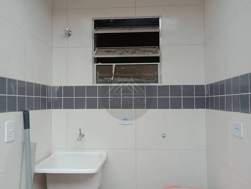 Foto 4 de Casa com 2 quartos à venda, 150m2 em Itanhaem - SP