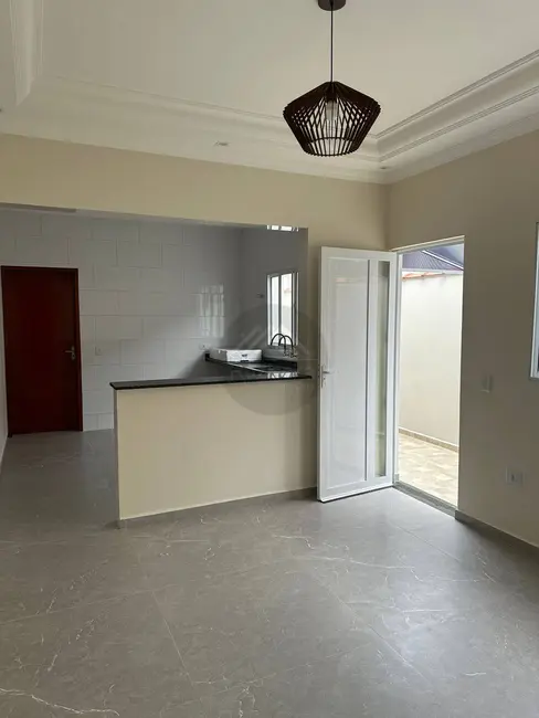 Foto 9 de Casa com 2 quartos à venda, 140m2 em Mongagua - SP