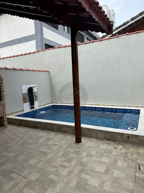 Foto 4 de Casa com 2 quartos à venda, 140m2 em Mongagua - SP
