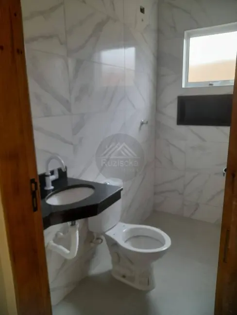 Foto 9 de Casa com 2 quartos à venda, 125m2 em Itanhaem - SP