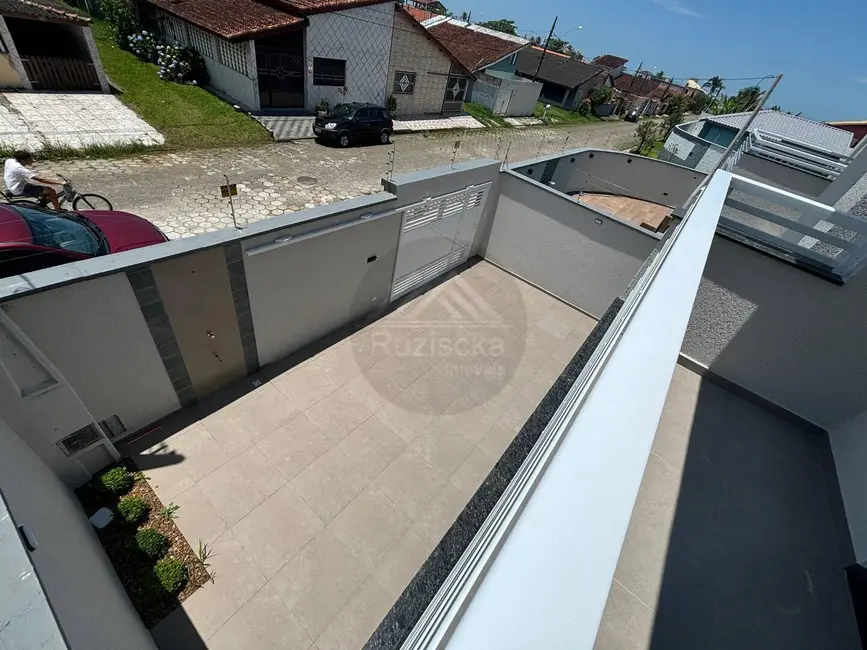 Foto 6 de Casa com 3 quartos à venda, 151m2 em Itanhaem - SP