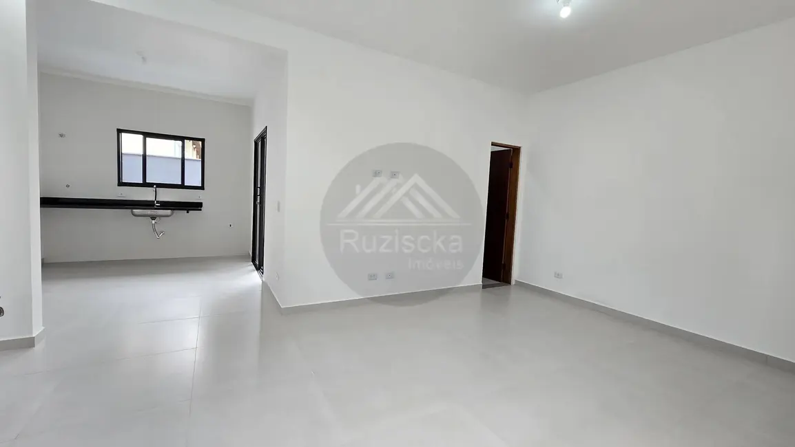 Foto 6 de Casa com 2 quartos à venda, 90m2 em Itanhaem - SP