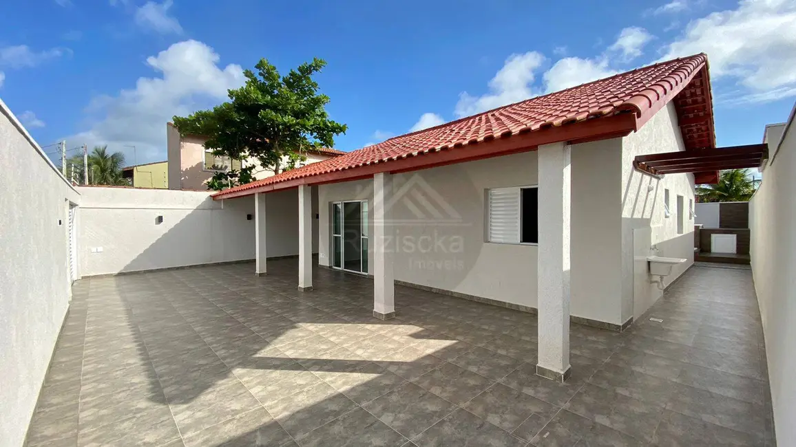 Foto 4 de Casa com 2 quartos à venda, 260m2 em Itanhaem - SP