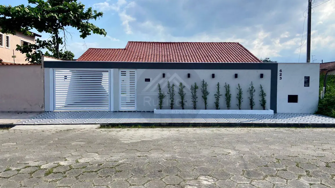 Foto 5 de Casa com 2 quartos à venda, 260m2 em Itanhaem - SP