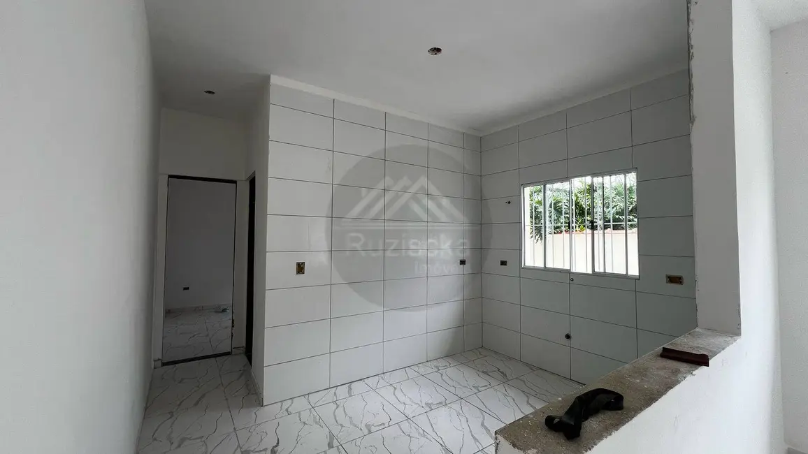 Foto 8 de Casa com 2 quartos à venda, 131m2 em Itanhaem - SP