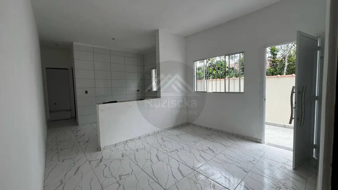 Foto 7 de Casa com 2 quartos à venda, 131m2 em Itanhaem - SP