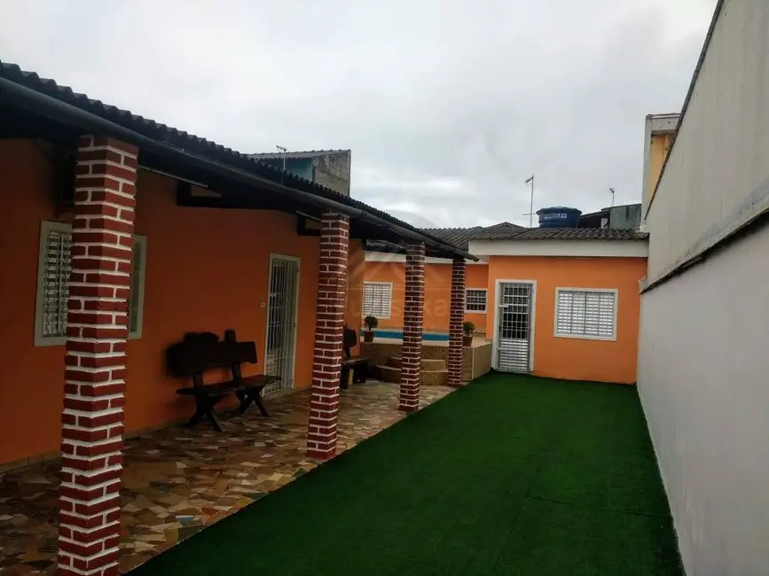 Foto 1 de Casa com 3 quartos à venda, 250m2 em Balneário São Jorge, Itanhaem - SP