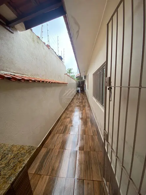 Foto 5 de Casa com 2 quartos à venda, 180m2 em Itanhaem - SP