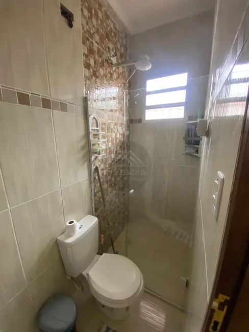 Foto 8 de Casa com 2 quartos à venda, 180m2 em Itanhaem - SP