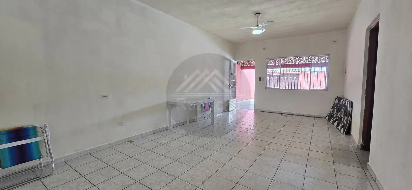 Foto 8 de Casa com 2 quartos à venda, 275m2 em Itanhaem - SP