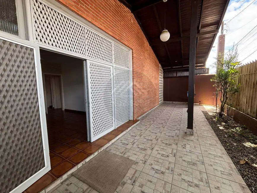 Foto 2 de Casa com 3 quartos à venda, 210m2 em Itanhaem - SP