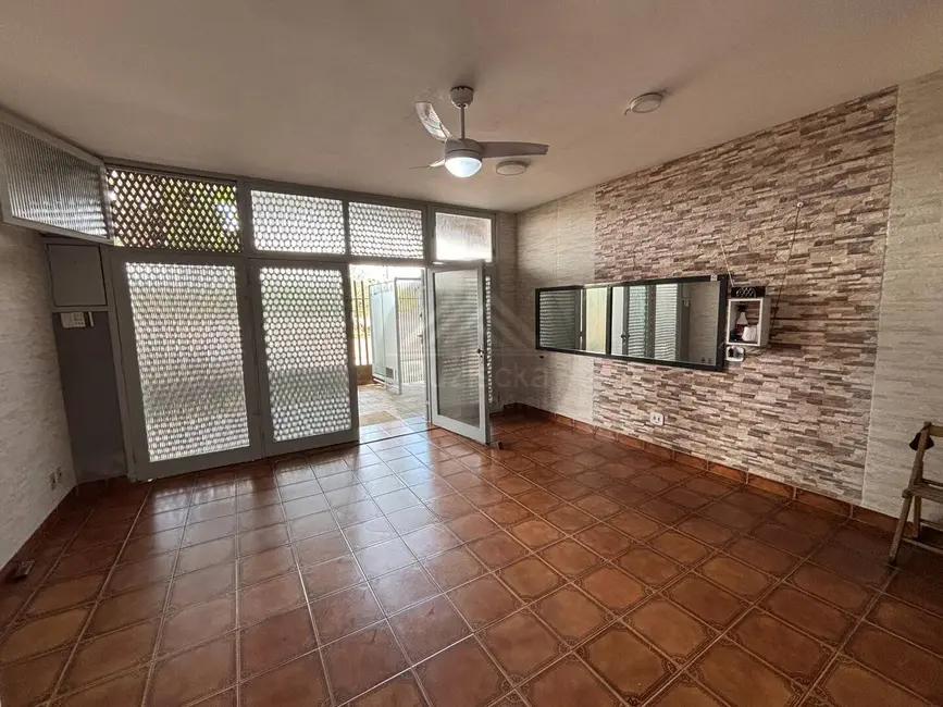 Foto 3 de Casa com 3 quartos à venda, 210m2 em Itanhaem - SP