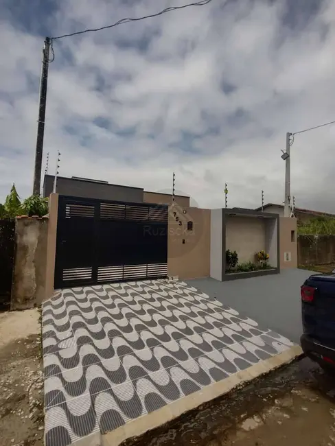 Foto 3 de Casa com 3 quartos à venda, 300m2 em Itanhaem - SP