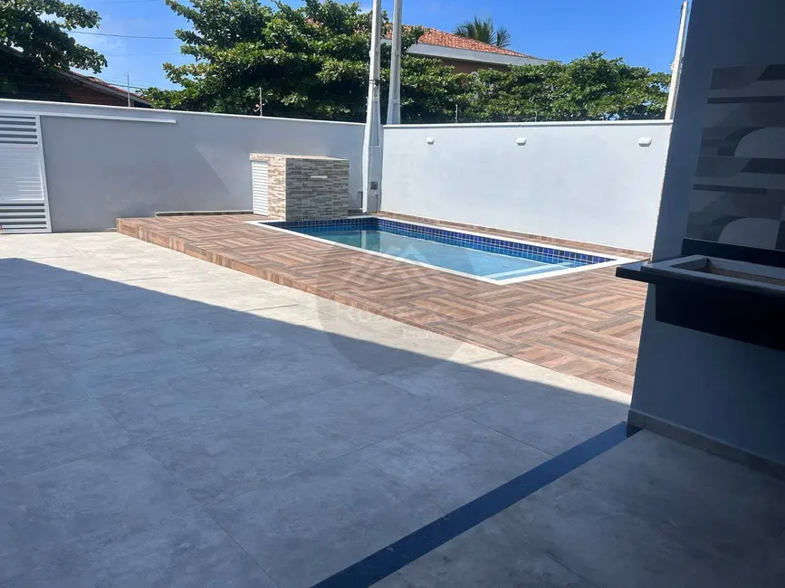 Foto 9 de Casa à venda em Itanhaem - SP