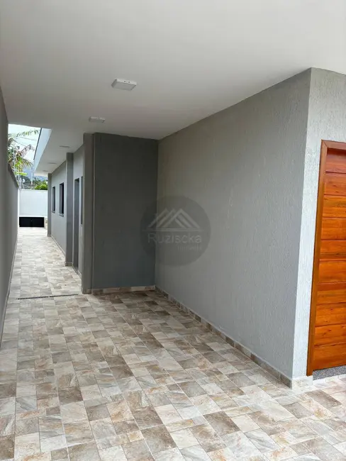 Foto 6 de Casa com 2 quartos à venda, 152m2 em Itanhaem - SP