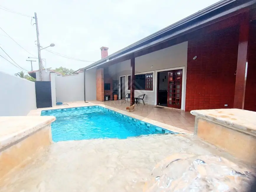 Foto 1 de Casa com 5 quartos à venda, 295m2 em Itanhaem - SP