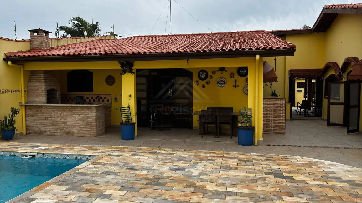 Foto 3 de Casa com 6 quartos à venda, 600m2 em Itanhaem - SP