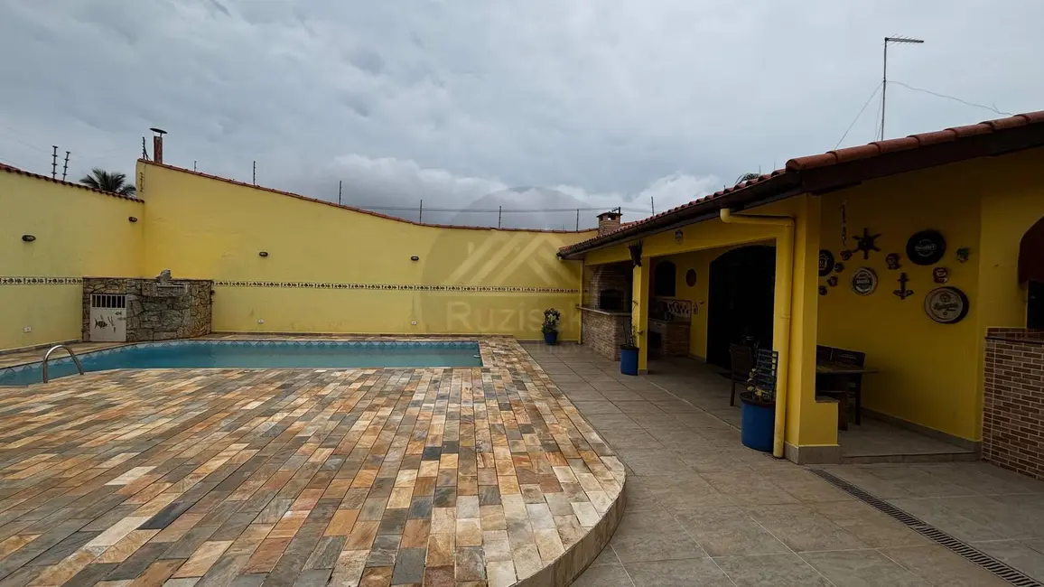 Foto 4 de Casa com 6 quartos à venda, 600m2 em Itanhaem - SP