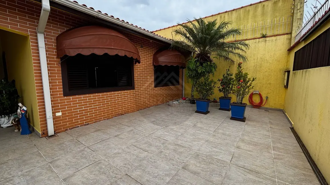 Foto 6 de Casa com 6 quartos à venda, 600m2 em Itanhaem - SP