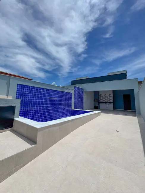 Foto 1 de Casa com 3 quartos à venda, 170m2 em Itanhaem - SP