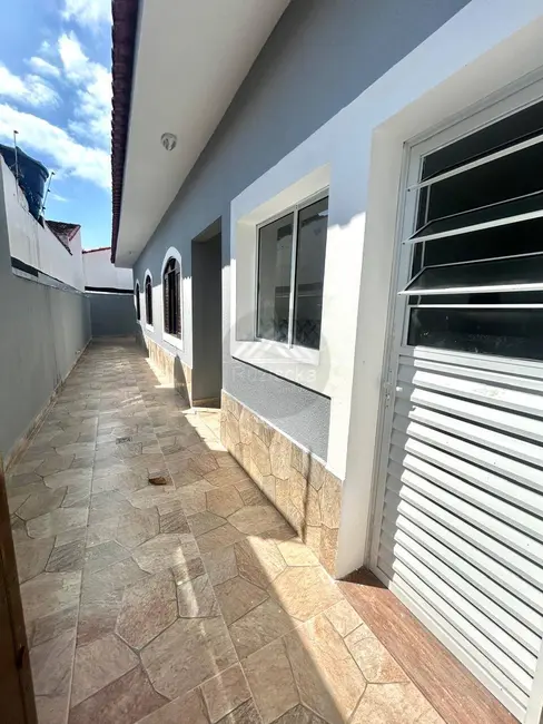 Foto 2 de Casa com 3 quartos à venda, 182m2 em Mongagua - SP