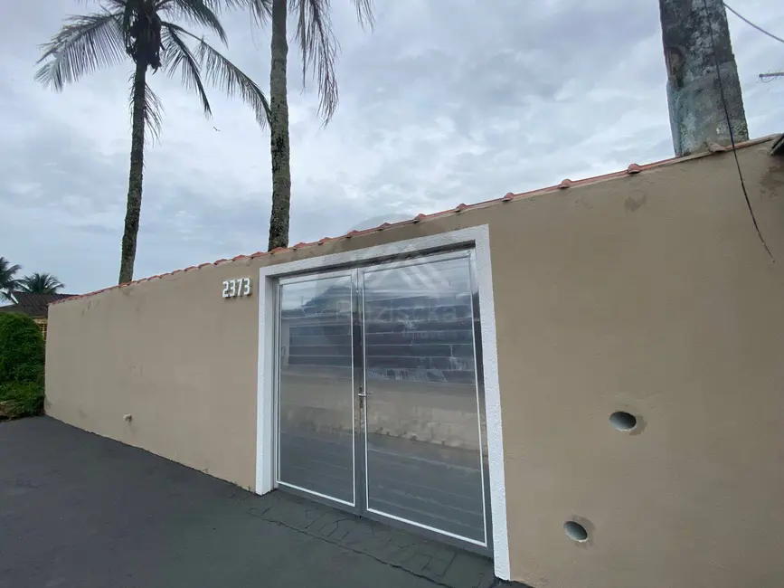 Foto 4 de Casa com 2 quartos à venda, 300m2 em Itanhaem - SP