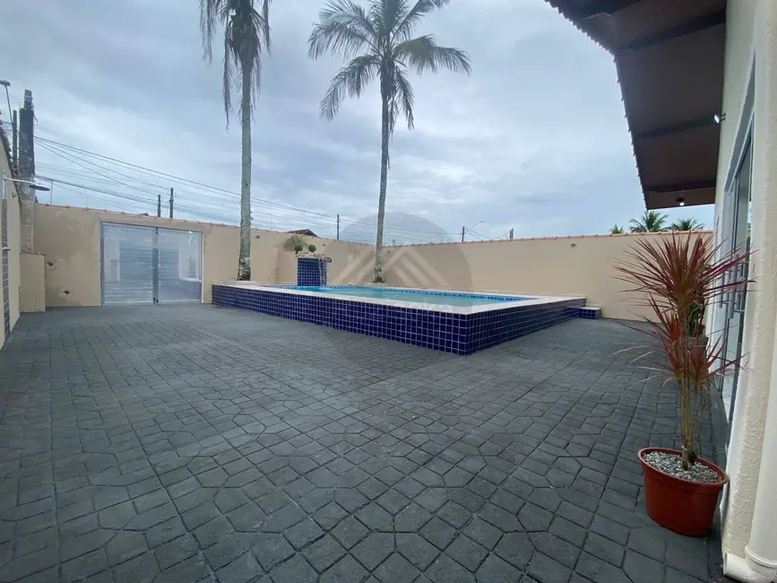 Foto 5 de Casa com 2 quartos à venda, 300m2 em Itanhaem - SP