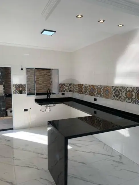 Casa com 2 quartos à venda, 150m2 em Itanhaem - SP - imagem 9 Foto 9 de Casa com 2 quartos à venda, 150m2 em Itanhaem - SP