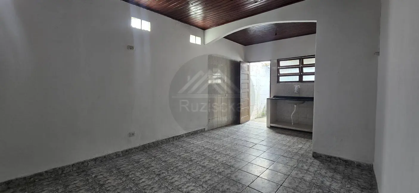 Foto 2 de Casa à venda, 296m2 em Itanhaem - SP