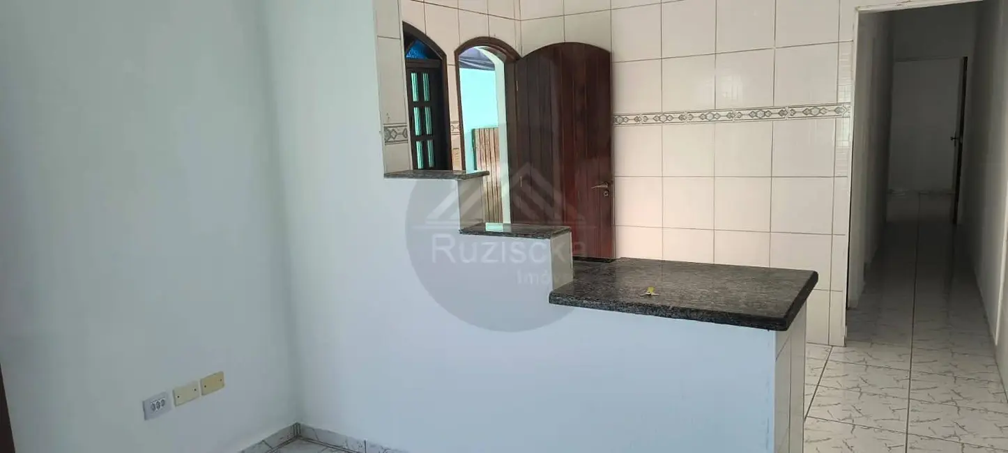 Foto 8 de Casa com 2 quartos à venda, 125m2 em Itanhaem - SP