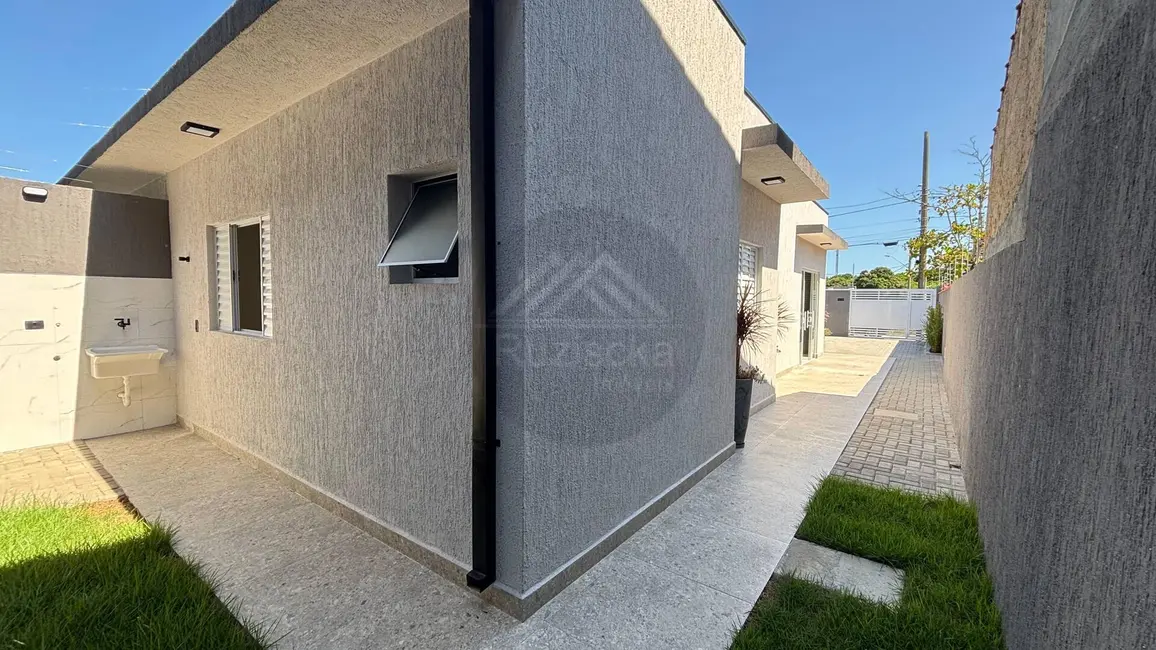 Foto 6 de Casa com 2 quartos à venda, 182m2 em Itanhaem - SP