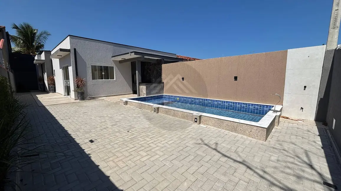 Foto 3 de Casa com 2 quartos à venda, 182m2 em Itanhaem - SP