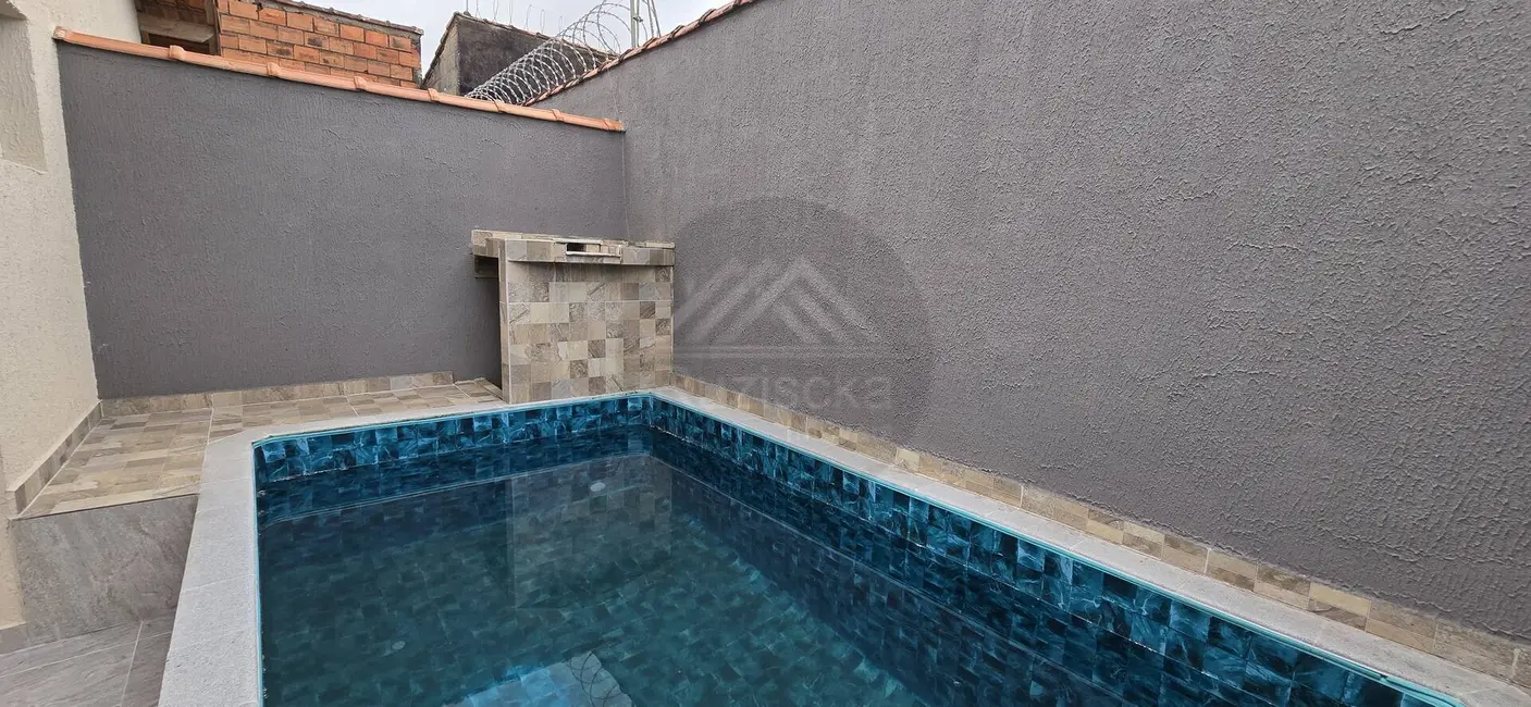 Foto 7 de Casa com 2 quartos à venda, 125m2 em Itanhaem - SP