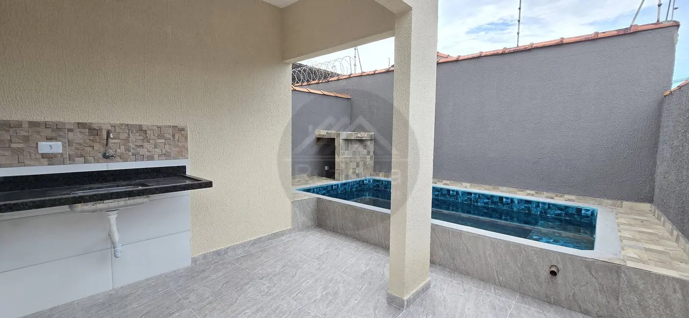 Foto 4 de Casa com 2 quartos à venda, 125m2 em Itanhaem - SP